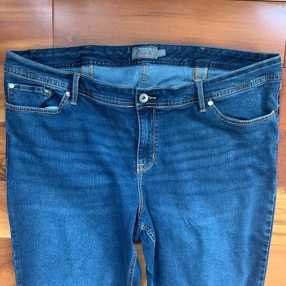 Torrid Luxe Slim Boot Jeans - Picture 4 of 12
